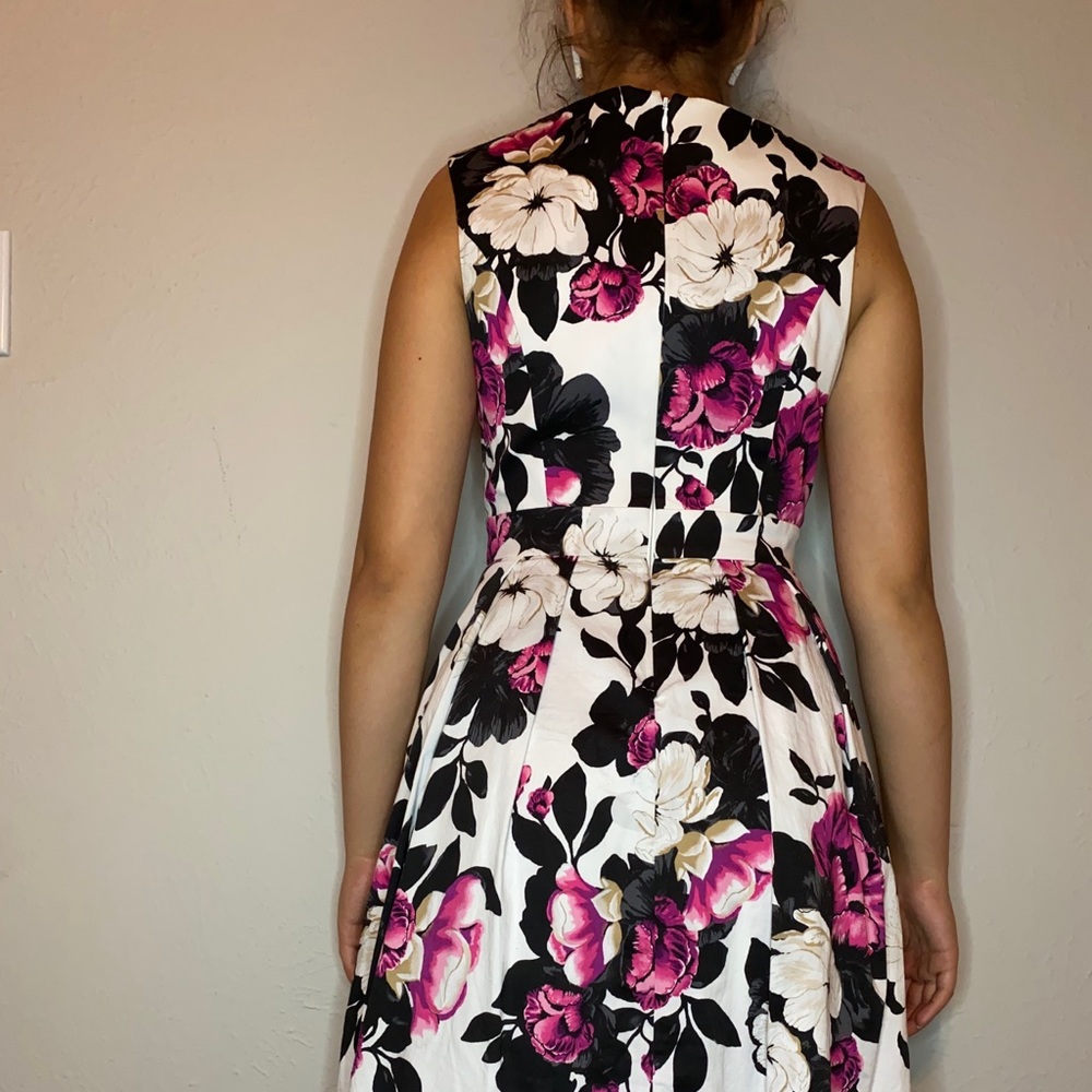 Dress - Picture 2 of 5
